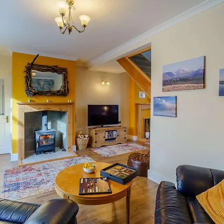 4 Bed In Ravenglass 85809 מלון